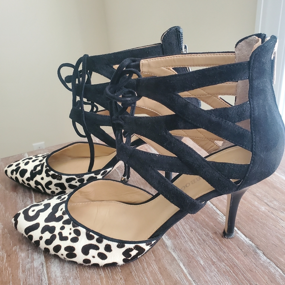 ALDO Black and White Ankle Lace up Front Tie Suede with Zipper Back Heels